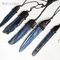 Collier pendentif en forme libre en cyanite bleue, pierre précieuse naturelle, plaqué argent antique, fait main, cadeau, NM43295