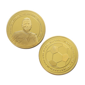 Nouvelles Collections 2025 de Pièces Rondes Estampées à Chaud de Stars du Sport, Pièce de Monnaie 3D Brillante Plaqué Or avec Logo de Football Gravé - Product Image 4