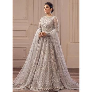 Robe blanche pakistanaise Salwar Kameez, tenue ethnique de fête en georgette, toutes saisons - Product Image 1