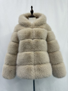 Nuovo Cappotto Lungo Invernale da Donna alla Moda con Pelliccia di Volpe e Cappuccio Transfrontaliero Autunno e Inverno Caldo Cappotto di Pelliccia - Product Image 2