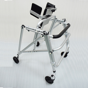 Ruedas <span class=keywords><strong>de</strong></span> bloqueo Walker y rehabilitación plegable Aluminio Pediátrico Posterior Walker Entrenamiento <span class=keywords><strong>de</strong></span> entrenamiento <span class=keywords><strong>de</strong></span> marcha plegable - Product Image 3