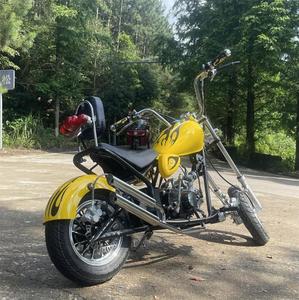 Motocicleta Retro de Gasolina de 110 CC Directo de Fábrica, Motor de 2 Cilindros y 4 Tiempos Refrigerado por Aire, Transmisión Manual/Automática de 3 Velocidades - Económica - Product Image 4
