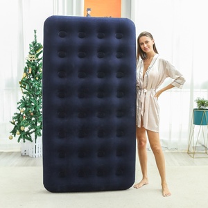 Matelas pneumatique double portable avec pompe électrique intégrée pour le camping, les voyages, l'utilisation à domicile dans la chambre ou en extérieur - Product Image 1