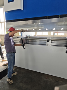 Presse à tôle entièrement automatique de haute précision avec plieuse DA53TX pour le traitement de l'aluminium - Product Image 3