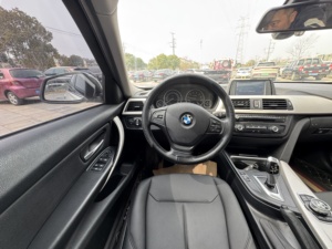Venta al por Mayor de Autos Usados <span class=keywords><strong>BMW</strong></span> <span class=keywords><strong>Serie</strong></span> <span class=keywords><strong>3</strong></span> <span class=keywords><strong>2015</strong></span> 316i, Sedán con Volante a la Izquierda, en Buen Estado, Autos de <span class=keywords><strong>Segunda</strong></span> <span class=keywords><strong>Mano</strong></span> - Product Image 5