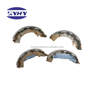 Vente de jeu de plaquettes de frein arrière durables 58305-3XA00 583053XA00 compatibles avec Hyundai <span class=keywords><strong>Accent</strong></span> II - Product Image 2