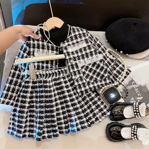 2025 Top Plaid e minigonna Casual da ragazza in cotone a due pezzi con maniche lunghe abiti <span class=keywords><strong>invernali</strong></span> Casual Set da ragazza - Product Image 2