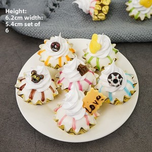 Mô hình bánh mousse tam giác PU nhân tạo với kem hình vuông tròn mô phỏng để trưng bày bộ bánh cupcake giấy của bạn - Product Image 4