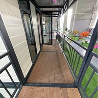 Maison de conteneur pliable extensible à deux étages électrique préinstallée avec escalier intérieur pour villa ou hôtel de luxe
