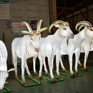 פנס סיני גדול בהתאמה אישית עם תאורה לאירועי תיור ליליים בחוץ ובפנים, קישוט תאורה בנושא חיות. - Product Image 2