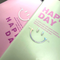 Cuaderno con Cubierta Suave de PVC Happy Smile, Encuadernado con Pegamento, B5 A5, 80 Hojas Rayadas, Logotipo Personalizado, Estampado en Color Plateado para Compras al por Mayor para Escuelas