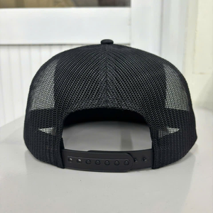 Casquette Trucker Unisexe Personnalisée 5 Panneaux Style 6006 avec Patch Tissé, en Polyester Noir Respirant et Maille, pour Usage Décontracté en Extérieur, Broderie - Product Image 4