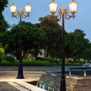 <span class=keywords><strong>Lampadaire</strong></span> <span class=keywords><strong>solaire</strong></span> extérieur en aluminium à mât haut de <span class=keywords><strong>2M</strong></span>/3M pour éclairage de chemin et aménagement paysager de villa - Product Image 1