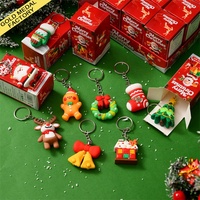 Boîte Mystère de Noël en Gros : Porte-clés, Cadeaux Cartoon, Pendentifs, Poupées 3D, Mini Jouets pour Machines à Pinces et Fêtes