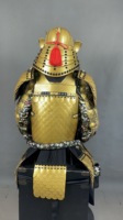 Tenue complète de samouraï japonais avec armure dorée à motifs écailles et casque croissant de lune – Idéale pour collection d'art ou décoration intérieure