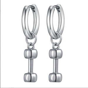 Gioielli europei e americani alla moda stile sportivo in acciaio inossidabile personalizzato con manubrio alla moda <span class=keywords><strong>orecchini</strong></span> <span class=keywords><strong>da</strong></span> <span class=keywords><strong>uomo</strong></span> alla moda - Product Image 1