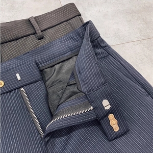 <span class=keywords><strong>กางเกง</strong></span>ขายาวผู้<span class=keywords><strong>ชาย</strong></span>ลายทางทรงสลิมฟิตสำหรับฤดูใบไม้ร่วงและฤดูหนาว <span class=keywords><strong>กางเกง</strong></span>ลำลองแบบหนาใหม่ สไตล์เกาหลี ความยาวข้อเท้า ชุดสตรีทแวร์ - Product Image 6