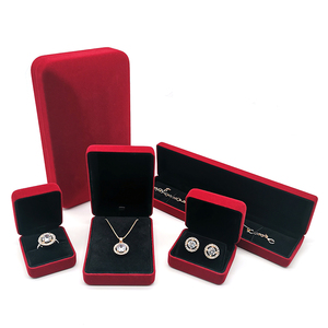 Caja de Joyería de Terciopelo Rojo con Logotipo Personalizado, Estilo Femenino, para Pulseras, Collares, Pendientes y Anillos, Modelo Everwin R-005 - Product Image 1