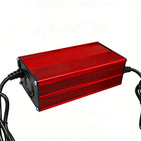 Cargador de Alta Eficiencia de 72V70Ah para Batería de Scooter Eléctrico con Pantalla LED, Salida de 220V/110V, Entrada de CA
