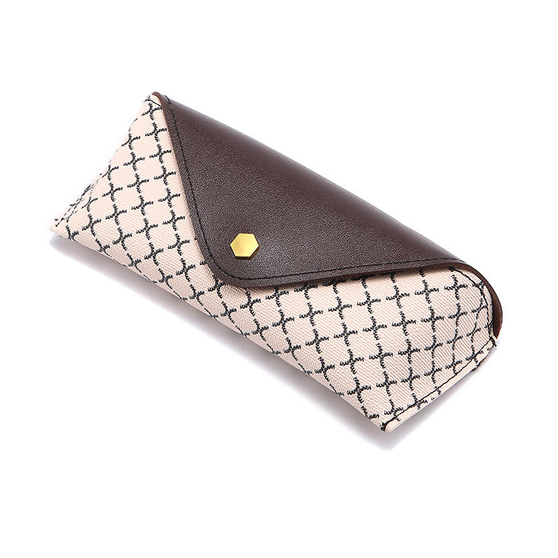 ลายสก๊อตสีเบจ/น้ำตาล