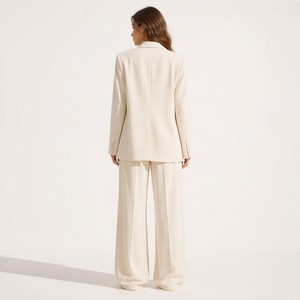 Ensemble <span class=keywords><strong>tailleur</strong></span> <span class=keywords><strong>pantalon</strong></span> femme en gros, coupe décontractée et ample, blazer à revers crantés, <span class=keywords><strong>pantalon</strong></span> large, couleur unie, respirant, style California Creative - Product Image 3