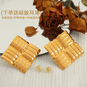 French Retro Chic Geometric Square Texture <b>Stud</b> Earrings Gold For Women <b>Titanium</b> Steel Stainless Steel - Product Image 2