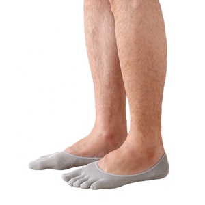 <span class=keywords><strong>Calcetines</strong></span> náuticos de <span class=keywords><strong>5</strong></span> <span class=keywords><strong>dedos</strong></span> de algodón con logotipo personalizado para hombre, <span class=keywords><strong>calcetines</strong></span> antibacterianos y antideslizantes desechables de verano con cinco <span class=keywords><strong>dedos</strong></span> - Product Image 2