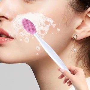 Cepillo Exfoliante 3 en 1 de Doble Cara Multifuncional para Limpiar Poros, Exfoliar Labios y Nariz, de Silicona, Impermeable, para Eliminar Puntos Negros - Product Image 4