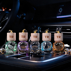Diffuseur de voiture suspendu en bois naturel avec logo TR bio, idéal pour cadeau d'anniversaire, vente en gros directe usine, cadeau promotionnel - Product Image 4