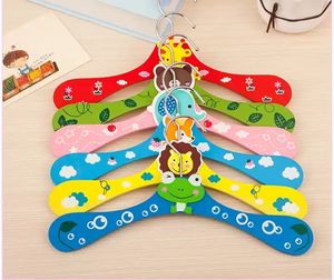 Cintres en bois pour enfants R1034, cintres pour vêtements et pantalons, cintres robustes avec crochet, organisateur, cintres en bois pour bébés et enfants - Product Image 4