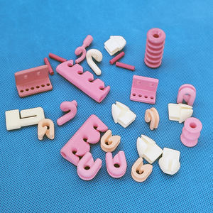 95% ชิ้นส่วนสิ่งทออุตสาหกรรมเซรามิกอะลูมิเนียมออกไซด์ Al2O3คอรันดัมสำหรับเครื่องจักรลวดเส้นด้ายพร้อมบริการตัด - Product Image 1