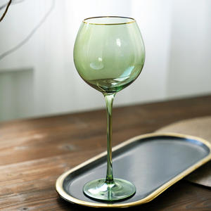 Verre à vin vert vintage au design élégant, verre haut pour la maison, nouveau verre créatif pour champagne et cidre - Product Image 4