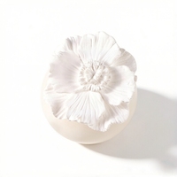 Diffuseur de parfum d'ambiance artisanal en porcelaine en forme de fleur, diffuseur à bâtonnets d'huiles essentielles, désodorisant d'air en céramique parfumée longue durée