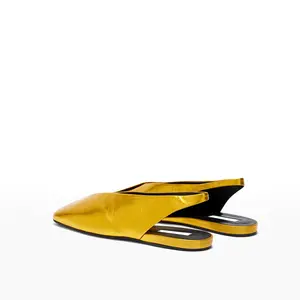 Sandalias planas doradas personalizadas Fabricante 2024 Sandalias planas doradas a la moda Sandalias planas con punta cuadrada y logotipo personalizado de un solo color