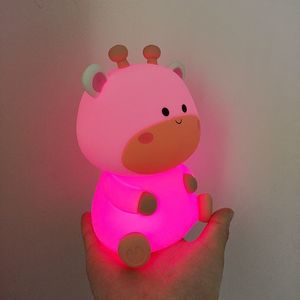 Veilleuse portable électrique pour bébé, adorable cerf en silicone avec LED, rechargeable par USB, changeant de couleur, pour chambre d'enfant - Product Image 1