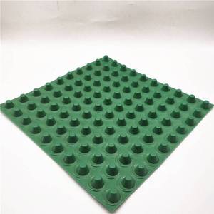 Planche de drainage cellulaire 30 mm en HDPE alvéolaire <span class=keywords><strong>avec</strong></span> géotextile pour la protection <span class=keywords><strong>d</strong></span>'étanchéité des plateformes de stationnement et des cours publiques - Product Image 2