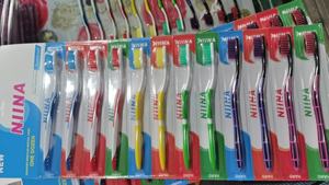 Brosse à dents bon marché <span class=keywords><strong>de</strong></span> qualité supérieure nouvelle brosse à dents écologique <span class=keywords><strong>nina</strong></span> ménage adulte brosse à dents manuelle à vendre - Product Image 3