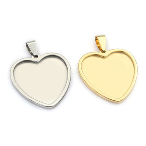 Ciondoli a Cuore Vuoti in Acciaio Inossidabile con Base a Castone, all'Ingrosso, per Creazione di Collane Fatte in Casa, Bigiotteria Fai da Te, Artigianato e Arte con Resina - Product Image 1