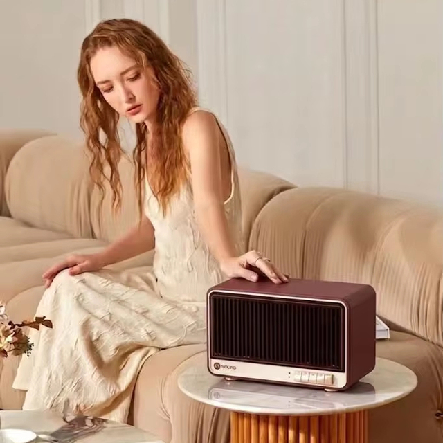 Factory Best-selling Desktop Speakers 2.1 Channel Wireless Subwoofer Surround Sound for AUX Battery 30-50W Wood Cabinet