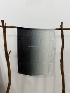 Màu Đen Và Trắng Gradient Nhuộm Phương thức In Hijab Cotton Rayon Viscose Dệt Phương thức Hồi Giáo Phụ Nữ Khăn Choàng Hijab - Product Image 6