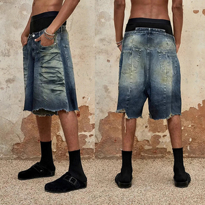 Shorts en <span class=keywords><strong>jean</strong></span> <span class=keywords><strong>délavé</strong></span> 3D effet vieilli YUCE pour hommes, bords bruts, déchirés, coupe capri, avec logo personnalisé - Product Image 2