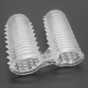 Protector de dos dedos transparente de goma suave para uso adulto - Product Image 2