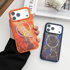 Étui de téléphone 2-en-1 TPU+PC à motif doré de luxe, compatible avec la charge sans fil, étanche, magnétique, anti-traces de doigts - Product Image 2