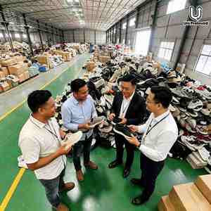 รองเท้ากีฬาผู้ชายแบบหุ้มข้อสูง ผ้าฝ้ายตาข่าย ขายส่งจำนวนมาก - Product Image 1