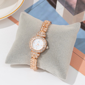 Fashionable and luxurious women's quartz watch unique alloy bracelet ladies' watch - Product Image 5