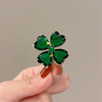 Broches tendance de créateur à quatre feuilles de trèfle pour femmes, élégantes, avec pierres précieuses et strass, broche pour vêtements, décoration, bijoux fins