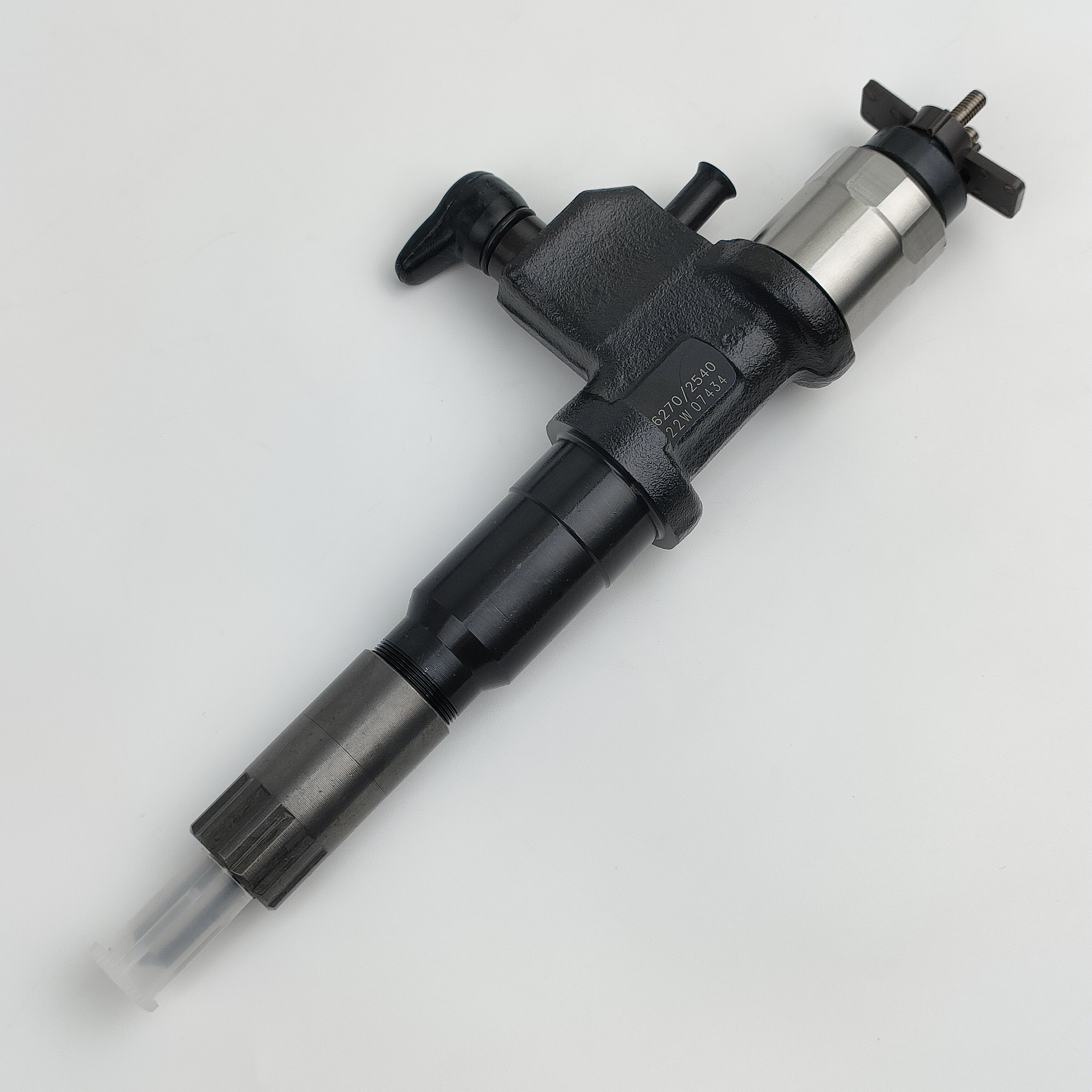 Fuel Injector Common Rail Injector 295050-2260 diesel engine injector 8-98306475-0 for ISUZU 4HK1 6HK1