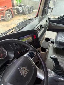 Camion lourd Sinotruk HOWO 6X4 10 roues, 371 CV, moteur diesel Weichai, transmission manuelle, Euro 3, benne basculante, capacité 20-30 tonnes, occasion - Product Image 4