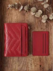 Portefeuille en cuir PU tressé rouge tendance 2026 avec dragonne, multiples fentes pour cartes et <span class=keywords><strong>pochette</strong></span> zippée pour pièces de monnaie, blocage RFID (en option) - Product Image 4