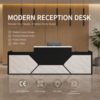 Comptoir de réception droit moderne et personnalisé en marbre géométrique pour bureau d'entreprise, hôtel, salon de beauté